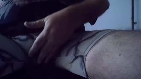 Snapshot of zefbsmmkdwdj chatting on April 6, 6:09 pm Sergio online show from April 6, 6:09 pm