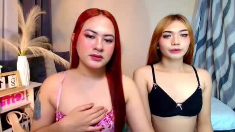 Snapshot of zeinabharakeh chatting on October 19, 12:50 pm your sexy hot fucking zebby online show from October 19, 12:50 pm