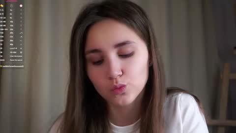 Emilia online show from November 8, 1:17 am