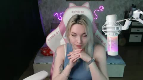 Snapshot of zellawisinski chatting on May 28, 3:53 pm Mercy online show from May 28, 3:53 pm