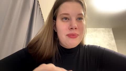 Snapshot of zenacusatis chatting on March 2, 3:30 pm Sindy online show from March 2, 3:30 pm