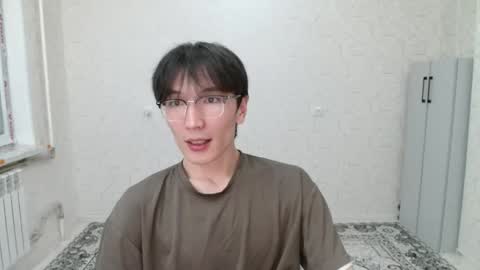 Snapshot of zengom chatting on April 27, 10:52 pm Zen online show from April 27, 10:52 pm