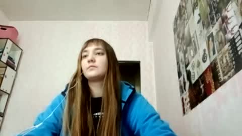 zeniabrossoit online show from May 24, 9:14 am