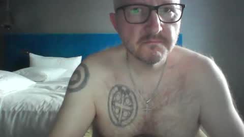 Snapshot of zenlem chatting on May 4, 6:42 am zenlem online show from May 4, 6:42 am