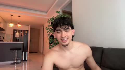 Zenn online show from March 6, 8:49 pm