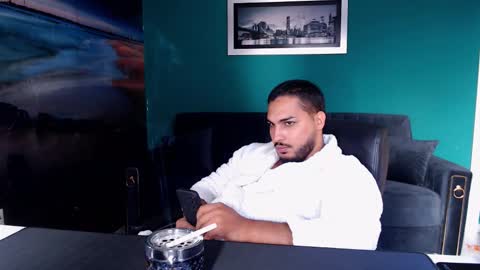 Snapshot of zenobaro chatting on October 11, 1:53 pm zenobaro online show from October 11, 1:53 pm