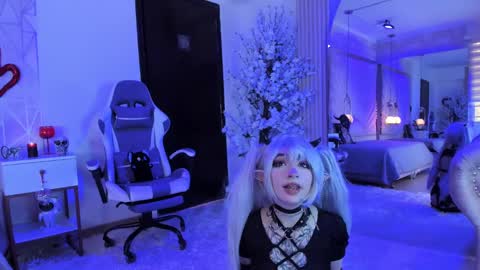    online show from February 23, 2:04 pm