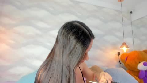 Snapshot of zephyra_angels1 chatting on February 6, 4:06 am ZEPHYRA ANGELS online show from February 6, 4:06 am