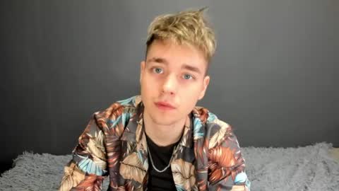 Ethan online show from April 23, 2:24 am