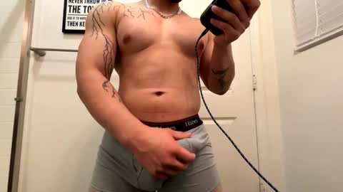 Snapshot of zerkorrip chatting on November 4, 5:28 am Rob online show from November 4, 5:28 am