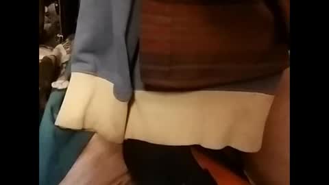 Snapshot of zeroandhero chatting on December 17, 4:21 pm zero online show from December 17, 4:21 pm