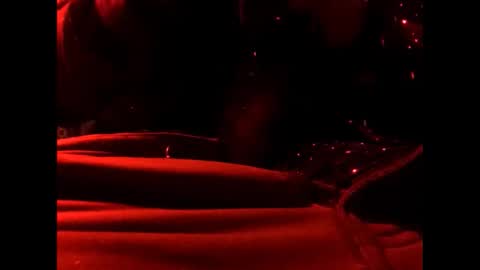 Snapshot of zeroandhero chatting on December 23, 9:49 am zero online show from December 23, 9:49 am