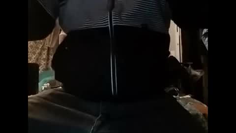 Snapshot of zeroandhero chatting on January 1, 6:05 am zero online show from January 1, 6:05 am