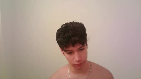 zeus_183 online show from November 17, 12:33 pm