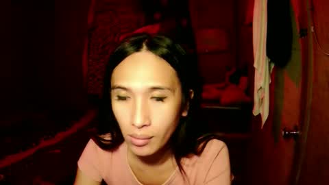 Snapshot of zhak_cannabix_16 chatting on November 4, 12:37 pm Rai Lil online show from November 4, 12:37 pm