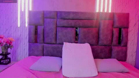 Zhara Rousse online show from March 29, 12:27 pm