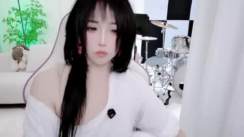 zhen online show from November 18, 3:49 pm