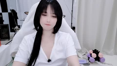 zhen online show from May 15, 12:45 pm