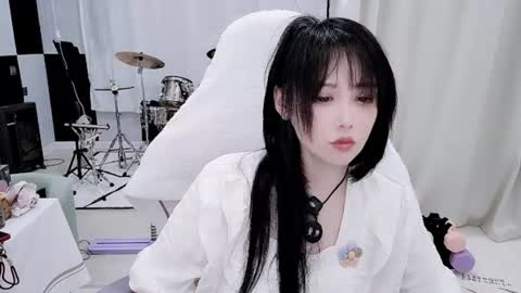 zhen online show from June 10, 5:34 pm