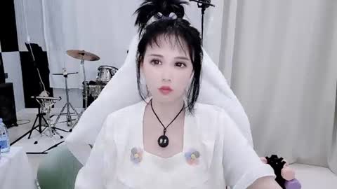 zhen online show from June 14, 4:20 pm