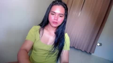 Snapshot of zhillycate chatting on July 13, 1:30 am CATE online show from July 13, 1:30 am