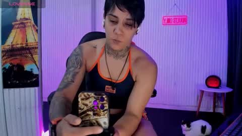 zhoestrong online show from June 4, 9:59 am