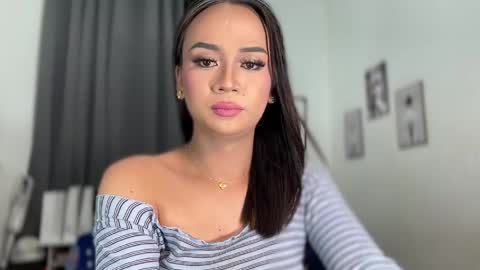 Zia online show from April 13, 3:28 pm