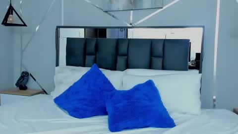 zia online show from February 4, 10:54 am