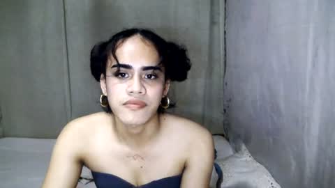zianzamora4 online show from July 25, 4:26 pm