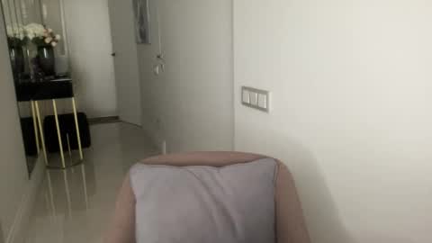 Nensi online show from March 21, 1:58 pm