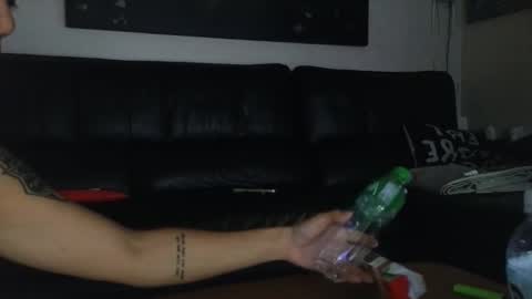 Snapshot of ziggy_rouge chatting on January 17, 3:11 pm Ziggy ziggy- online show from January 17, 3:11 pm