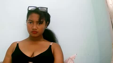 elly online show from March 16, 6:06 am