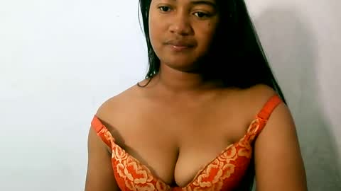 elly online show from July 17, 2:13 pm