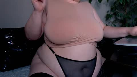 zinacorleone online show from March 7, 10:54 pm