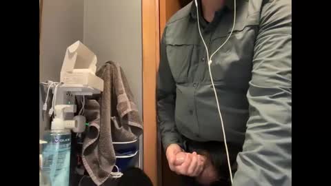 Snapshot of zinger283069 chatting on October 24, 5:09 pm zinger283069 online show from October 24, 5:09 pm