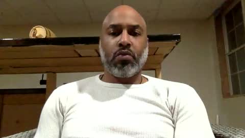 Snapshot of zionlion22 chatting on February 6, 2:38 am zionlion22 online show from February 6, 2:38 am