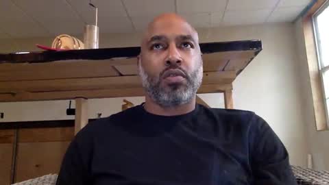 Snapshot of zionlion22 chatting on February 17, 10:27 pm zionlion22 online show from February 17, 10:27 pm