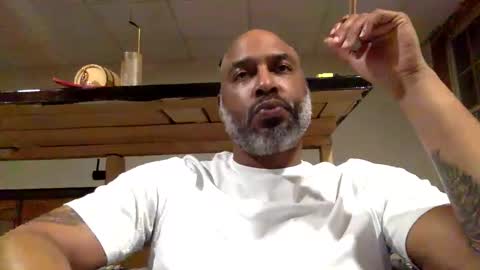 Snapshot of zionlion22 chatting on February 20, 4:53 am zionlion22 online show from February 20, 4:53 am