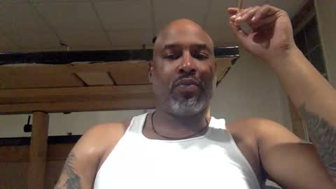 Snapshot of zionlion22 chatting on May 21, 1:56 am zionlion22 online show from May 21, 1:56 am