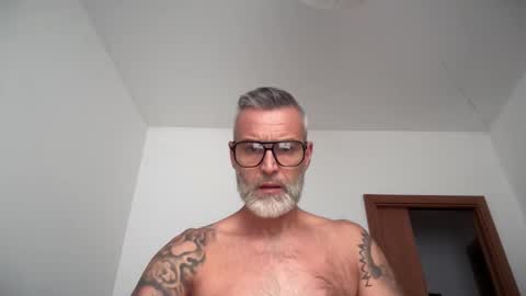 Snapshot of zkopa69 chatting on October 22, 3:12 pm zkopa69 online show from October 22, 3:12 pm