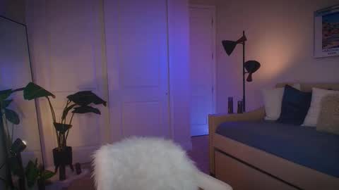 Zara  Join next live  at 5PM EST  online show from October 16, 9:38 pm