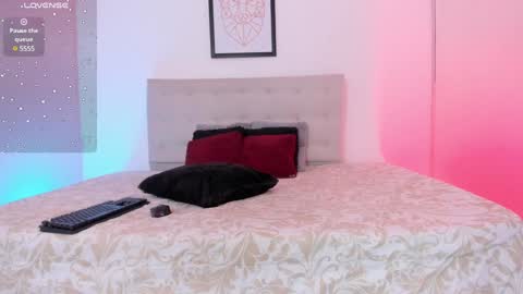 zoe online show from December 13, 1:44 pm