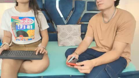 Zoe and dylan  online show from November 11, 12:16 pm