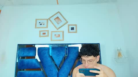 Zoe and dylan  online show from January 14, 12:44 pm