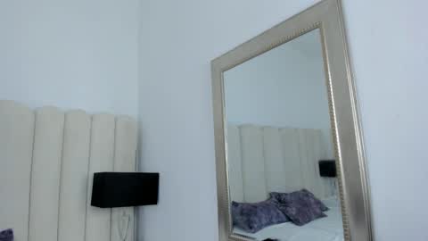 Snapshot of zoe_banx chatting on March 6, 6:54 am Zoe Banx online show from March 6, 6:54 am