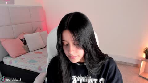 Zoe online show from January 31, 12:17 am