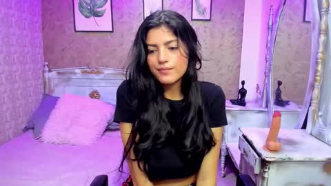 Snapshot of zoe_clk chatting on January 13, 2:55 pm Zoe online show from January 13, 2:55 pm