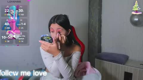 Z O E online show from November 29, 7:39 pm