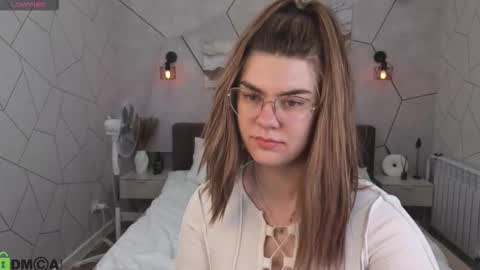 Snapshot of zoe_j0y chatting on February 20, 6:26 am Zoe online show from February 20, 6:26 am