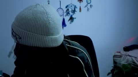 Snapshot of zoe_khall chatting on April 2, 3:15 am ZOE online show from April 2, 3:15 am